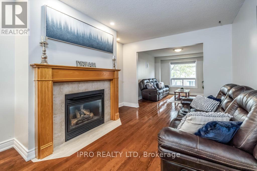 26 - 2155 Duncaster Drive, Burlington, Ontario  L7P 4R3 - Photo 8 - W12174449
