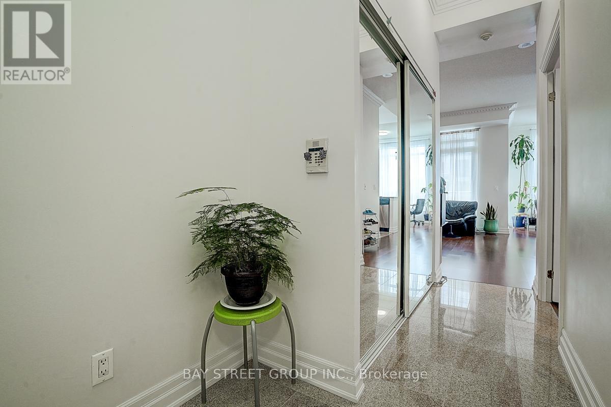 Lph14 - 2083 Lake Shore Boulevard W, Toronto, Ontario  M8V 4G2 - Photo 10 - W12174452