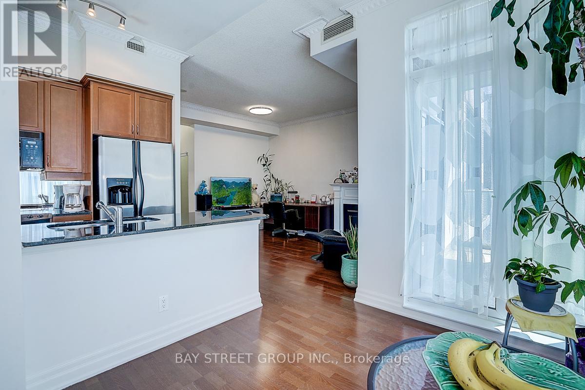 Lph14 - 2083 Lake Shore Boulevard W, Toronto, Ontario  M8V 4G2 - Photo 19 - W12174452