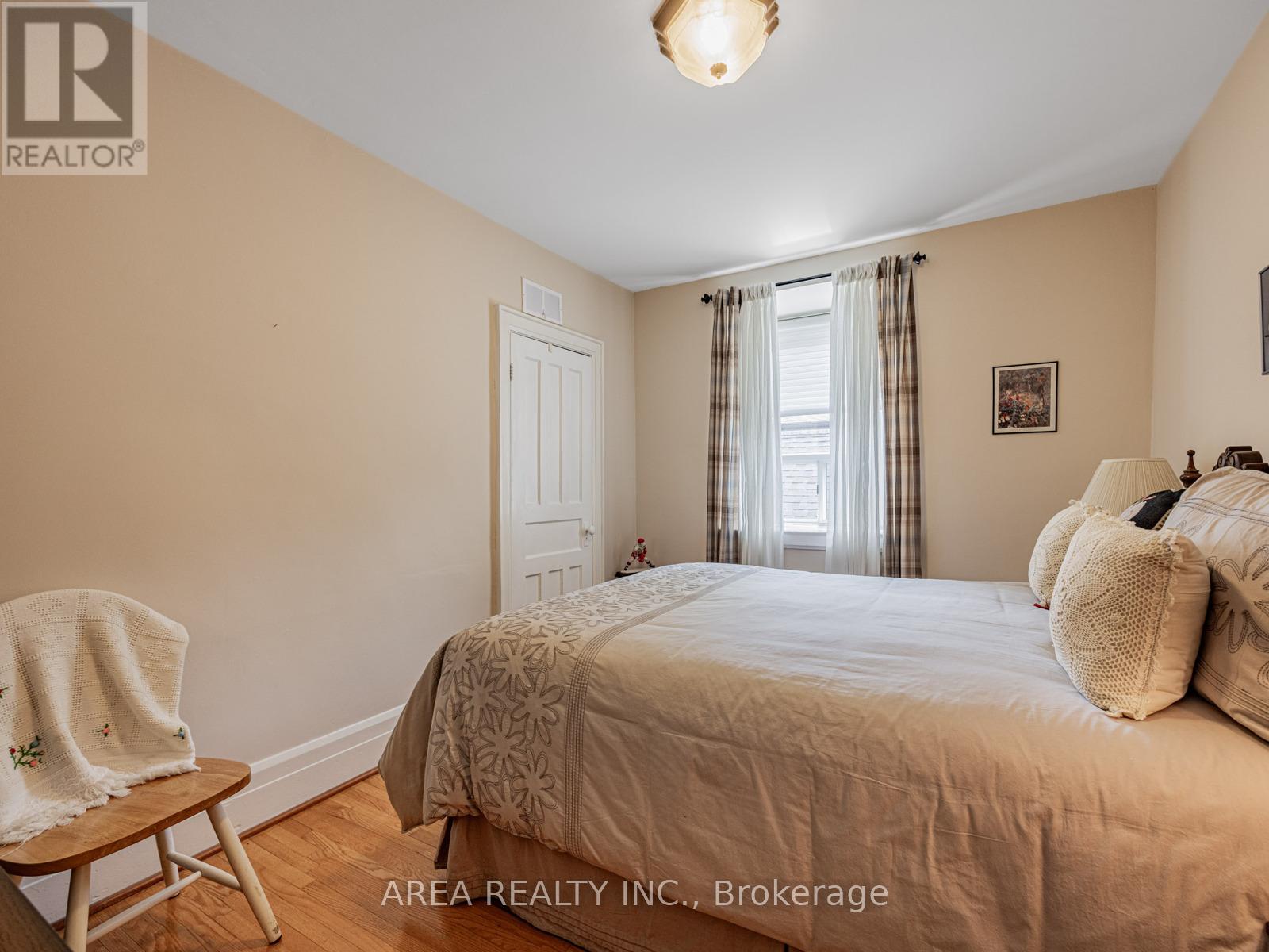 54 Hartley Avenue, Toronto, Ontario  M6E 4E8 - Photo 16 - W12174453