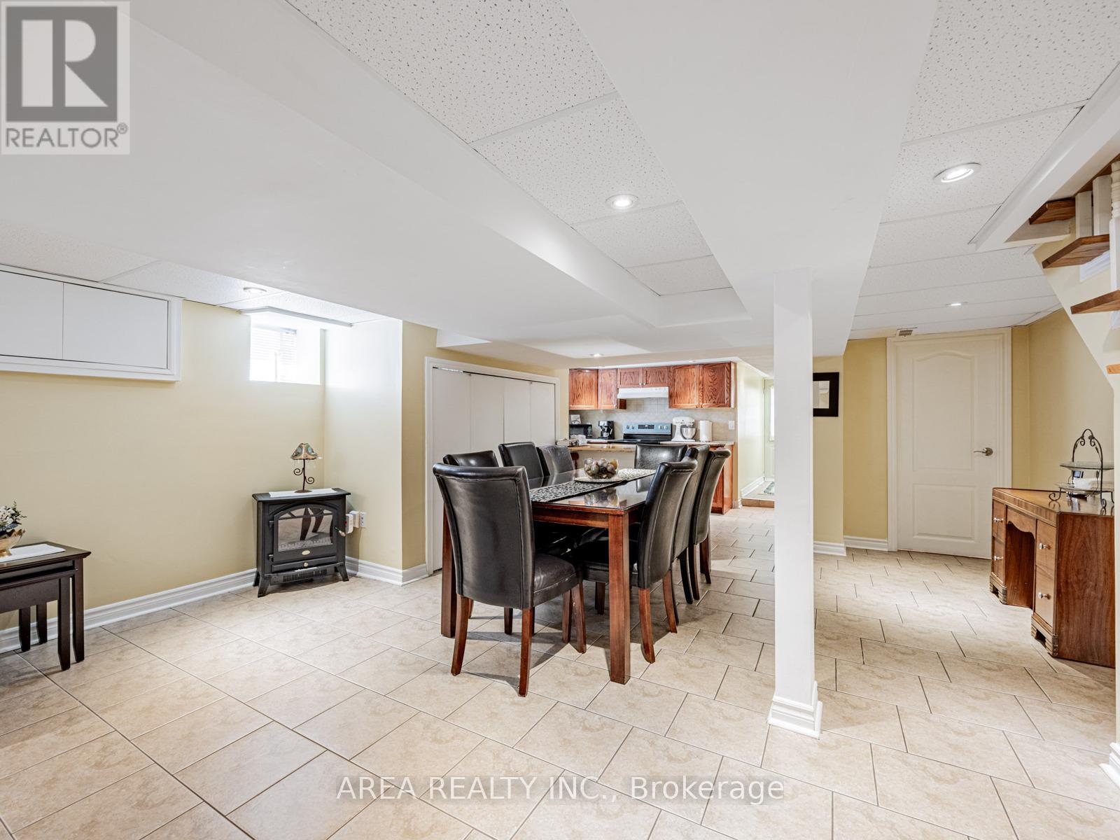 54 Hartley Avenue, Toronto, Ontario  M6E 4E8 - Photo 22 - W12174453