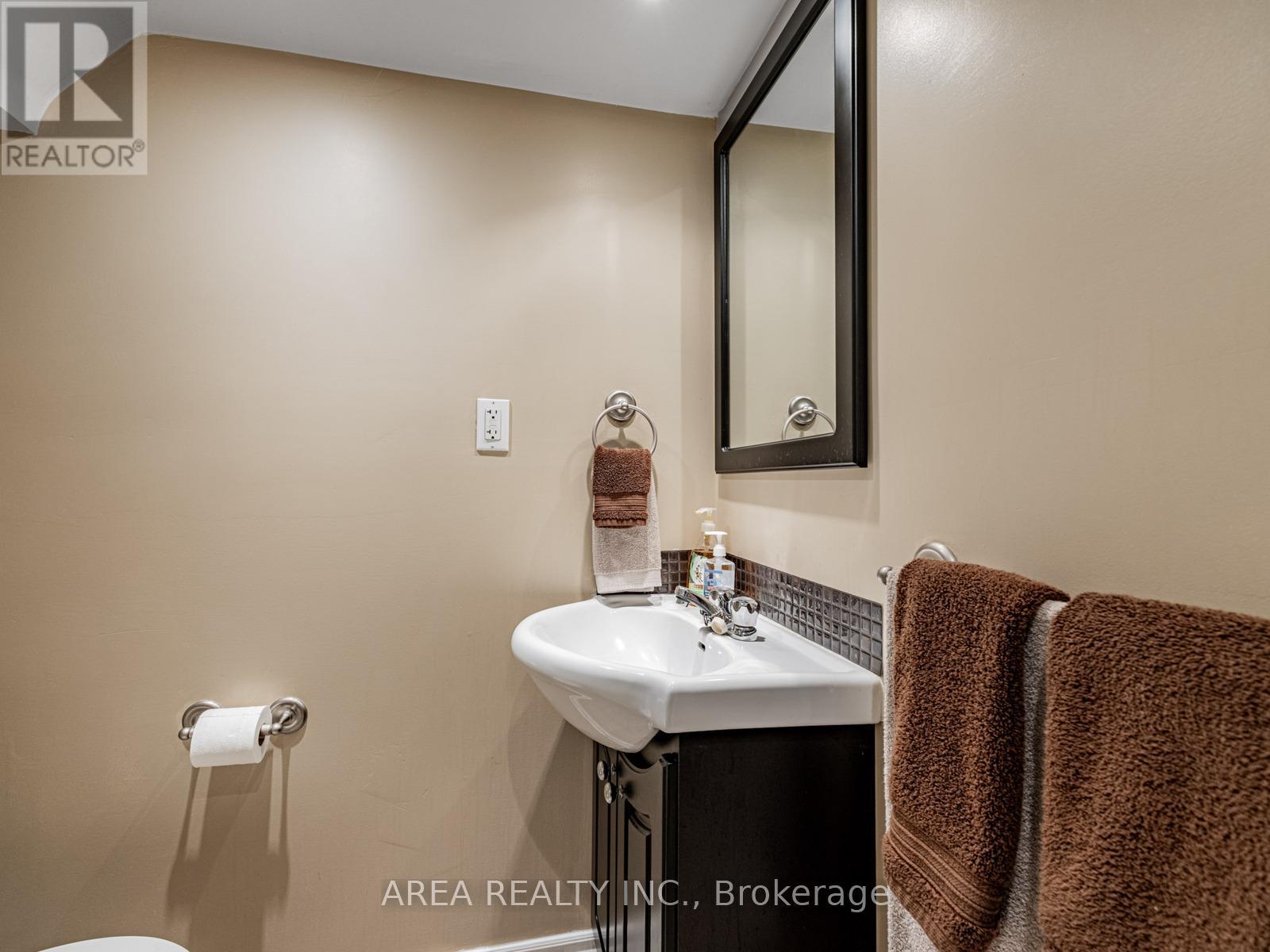 54 Hartley Avenue, Toronto, Ontario  M6E 4E8 - Photo 25 - W12174453