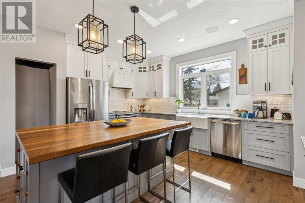 10 Glenmount Crescent Sw, Calgary, Alberta  T3E 4B3 - Photo 10 - A2210683