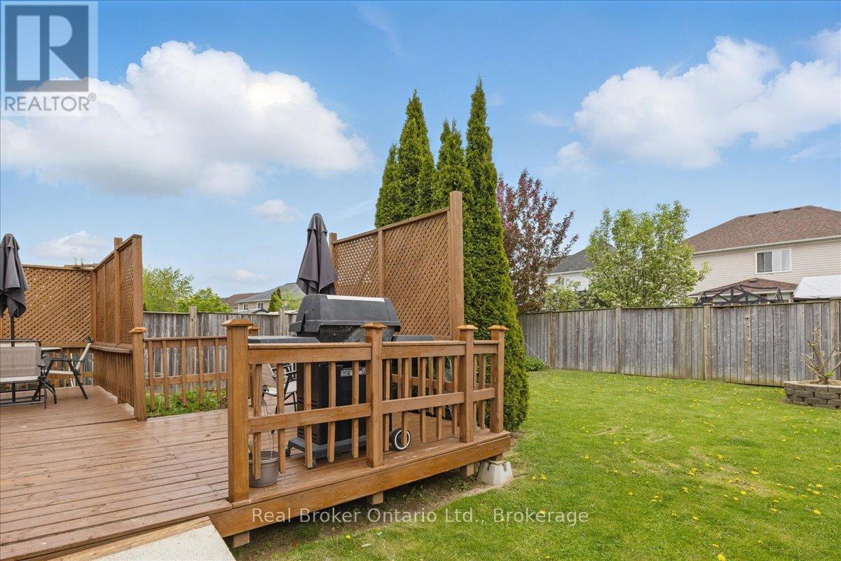 51 Hollinrake Avenue, Brant (Brantford Twp), Ontario  N3T 0B6 - Photo 36 - X12174521