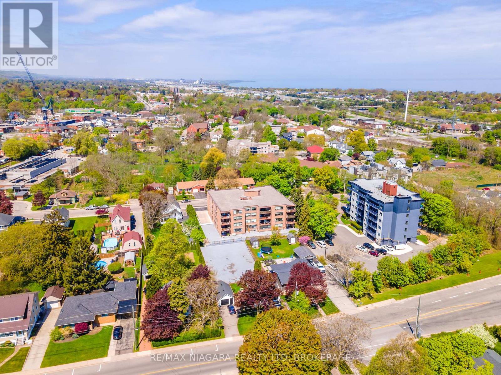 305 - 28 Robinson Street N, Grimsby (Grimsby East), Ontario  L3M 3C9 - Photo 46 - X12174469