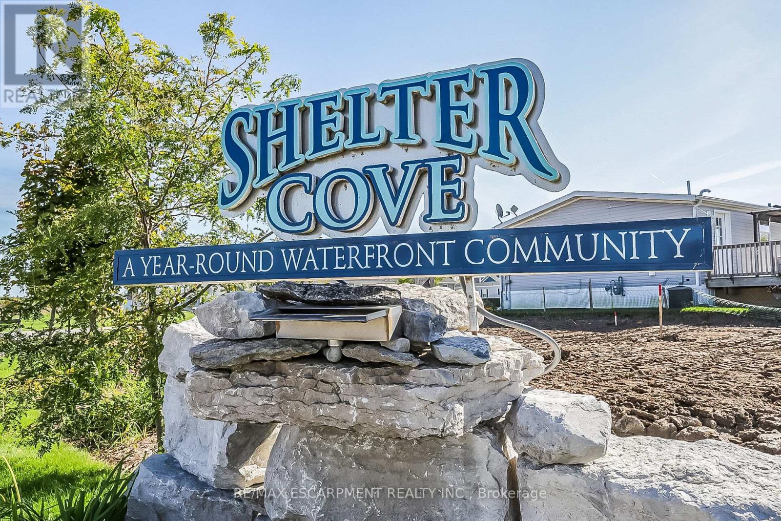 2 Driftwood Crescent, Haldimand (Nanticoke), Ontario  N0A 1L0 - Photo 2 - X12174456