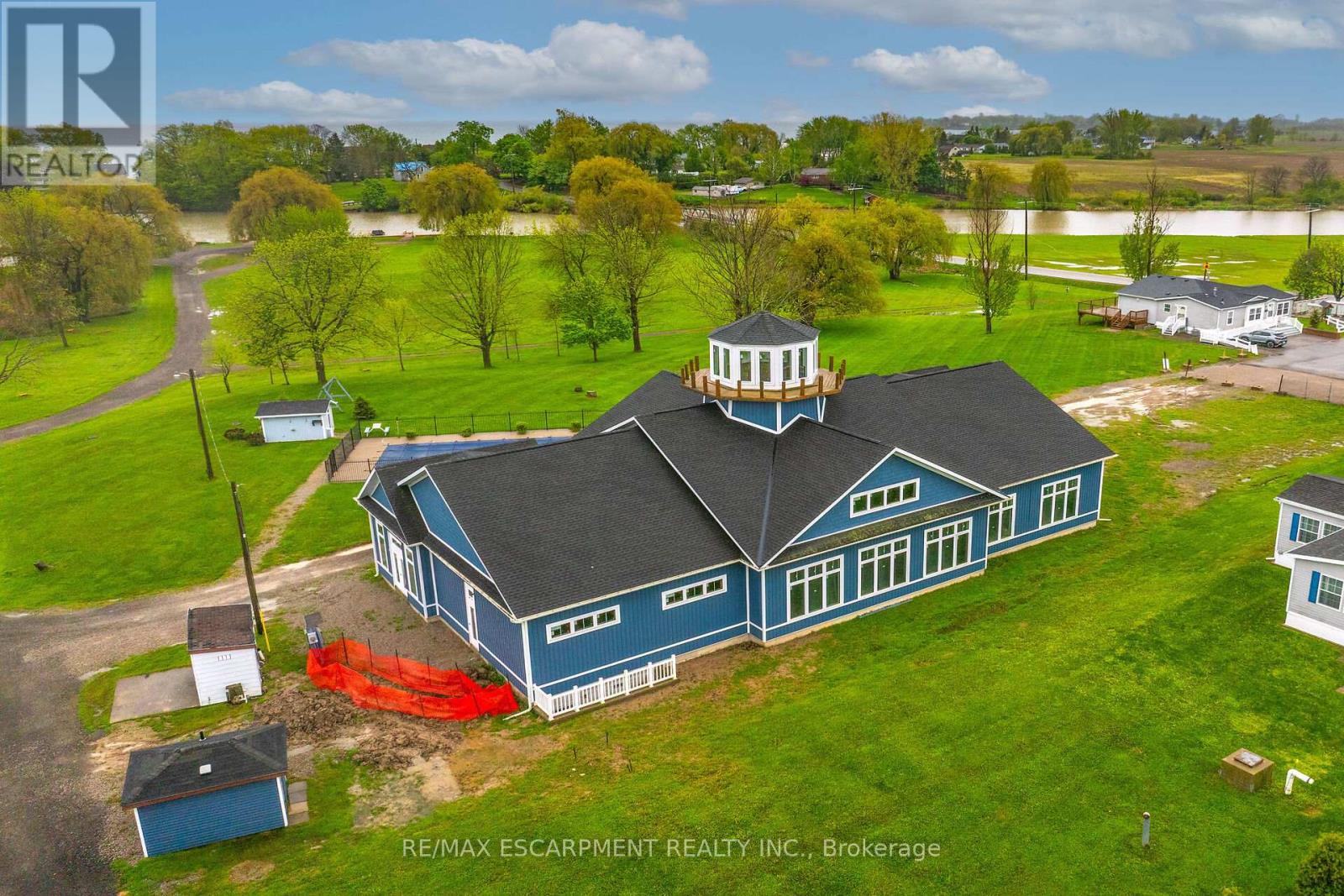 2 Driftwood Crescent, Haldimand (Nanticoke), Ontario  N0A 1L0 - Photo 37 - X12174456