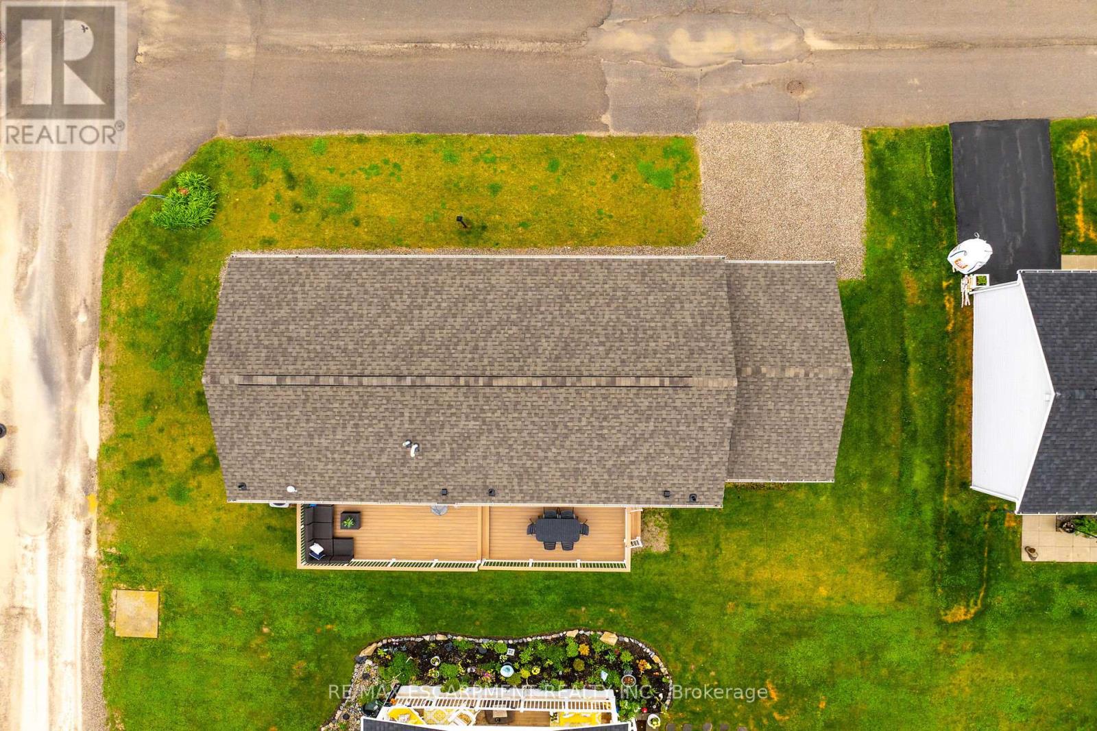 2 Driftwood Crescent, Haldimand (Nanticoke), Ontario  N0A 1L0 - Photo 45 - X12174456