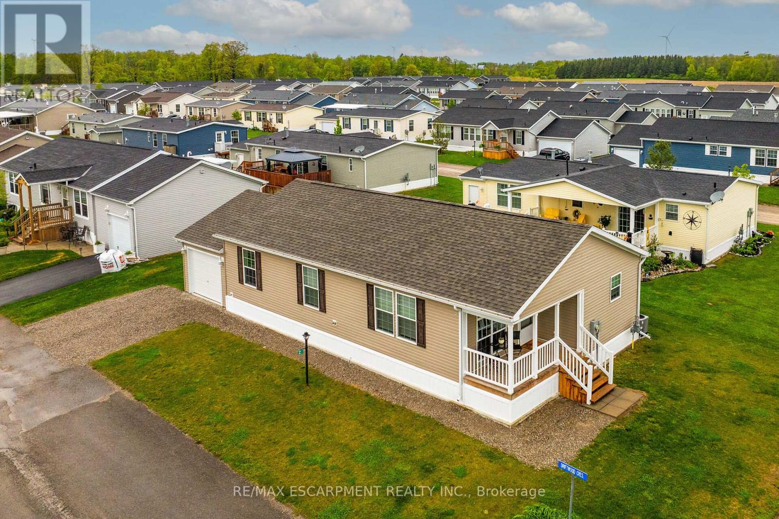 2 Driftwood Crescent, Haldimand (Nanticoke), Ontario  N0A 1L0 - Photo 49 - X12174456