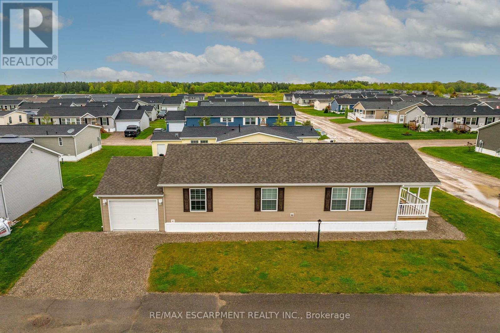2 Driftwood Crescent, Haldimand (Nanticoke), Ontario  N0A 1L0 - Photo 50 - X12174456