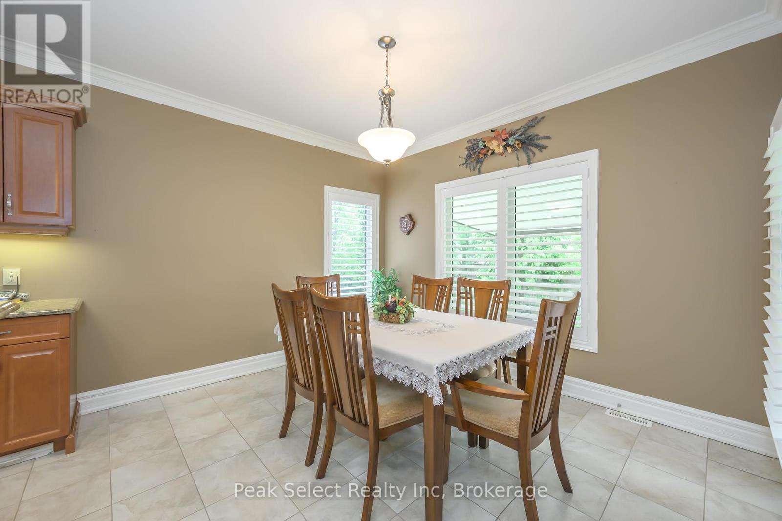 Photo 16 of 41 for 2285 Lilac Avenue