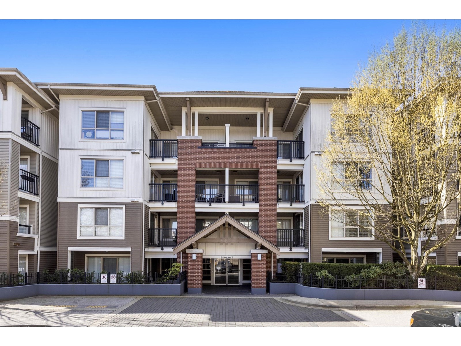 B303 8929 202 STREET, langley, British Columbia