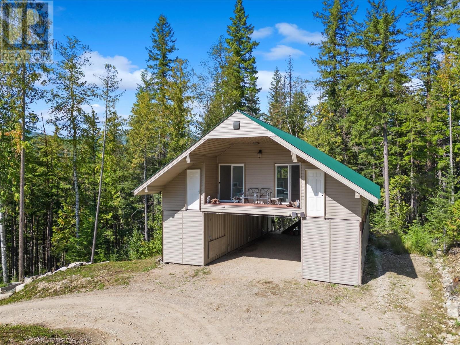 1446 Nittel Road, Seymour Arm, BC V0E1M0