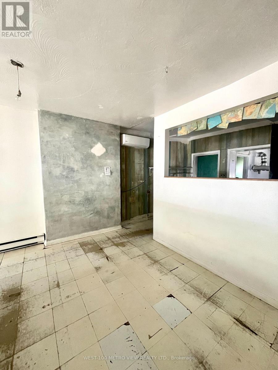 907 Dundas Street W, Toronto, Ontario  M6J 1V9 - Photo 9 - C12174535