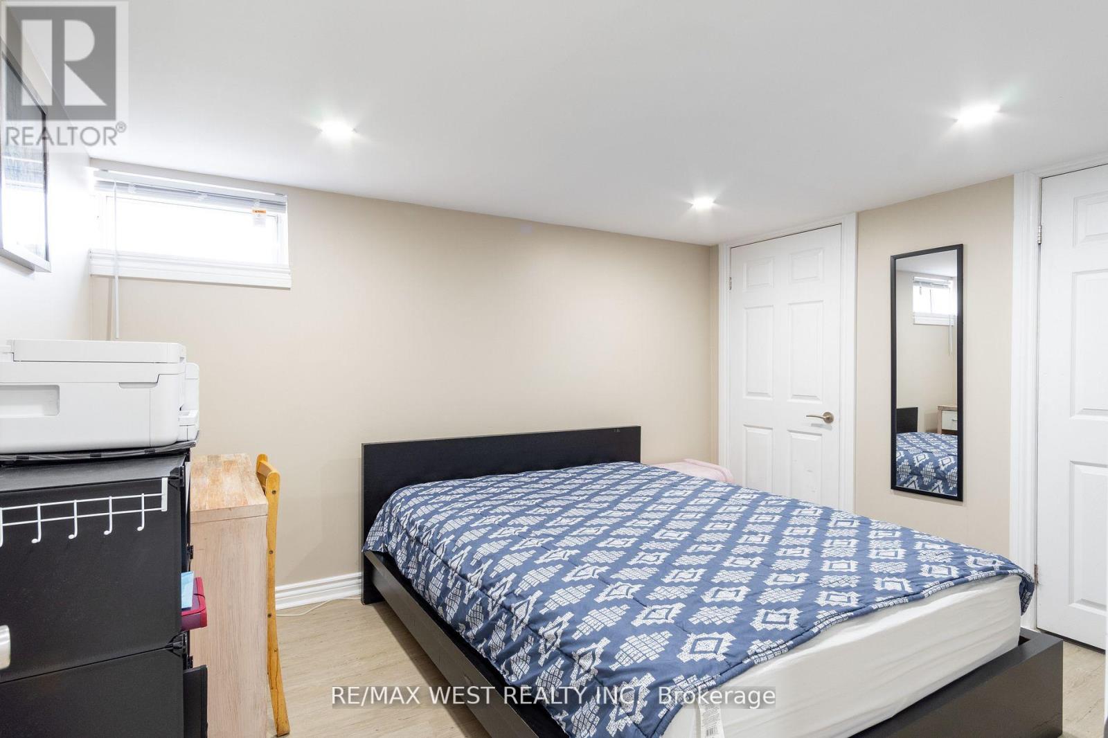 10 Pastrano Court, Toronto, Ontario  M1M 1X1 - Photo 34 - E12174473
