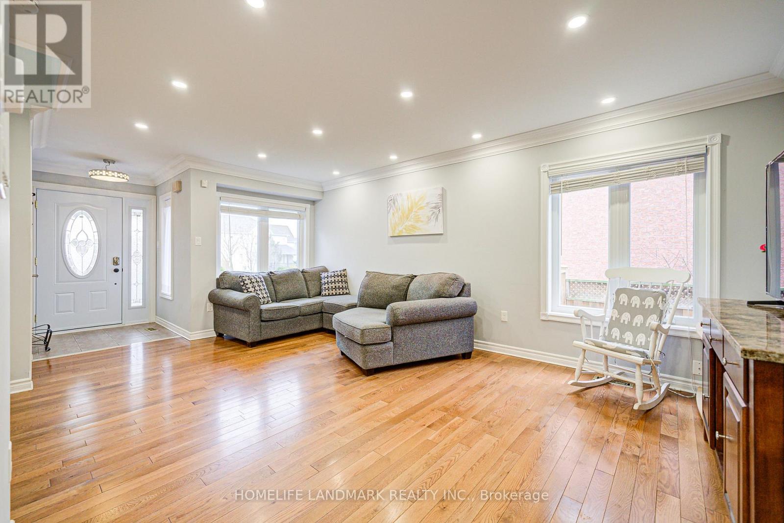 1496 Grandview Street N, Oshawa, Ontario  L1K 2R5 - Photo 7 - E12174476