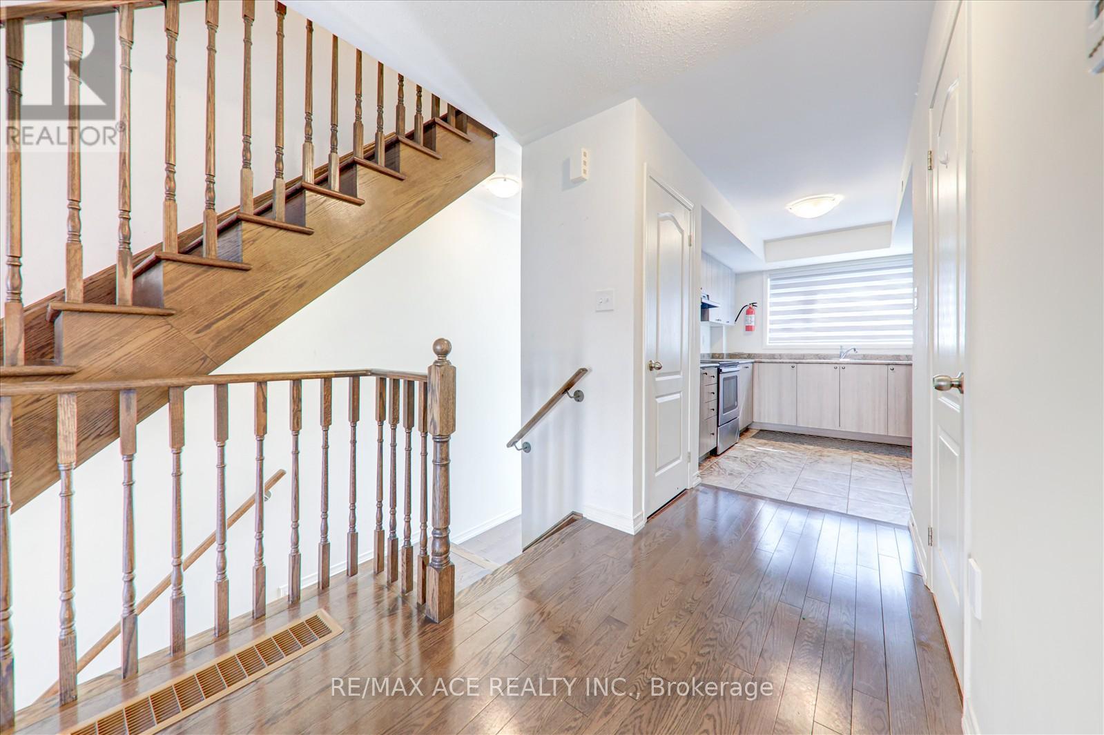 2538 Rosedrop Path S, Oshawa, Ontario  L1L 0H4 - Photo 5 - E12174511