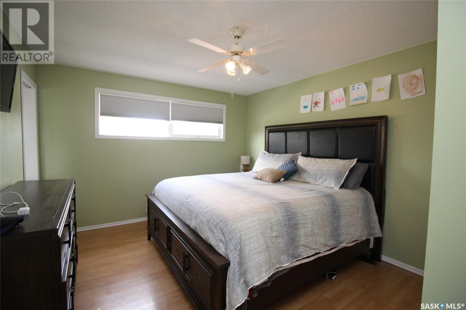 622 9th Street W, Shaunavon, Saskatchewan  S0N 2M0 - Photo 18 - SK007135