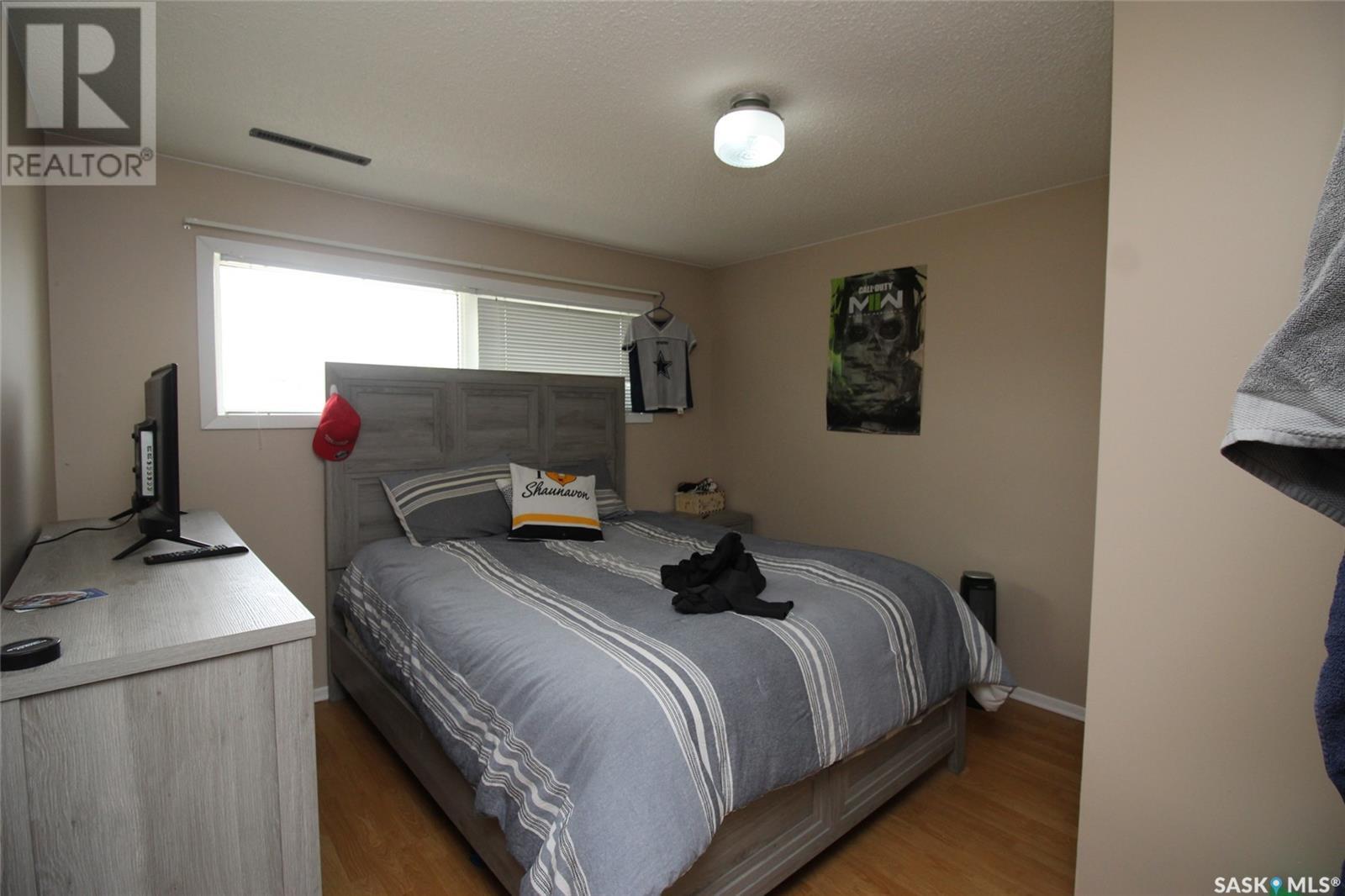 622 9th Street W, Shaunavon, Saskatchewan  S0N 2M0 - Photo 23 - SK007135