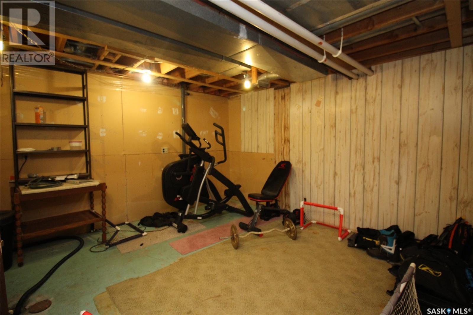 622 9th Street W, Shaunavon, Saskatchewan  S0N 2M0 - Photo 28 - SK007135