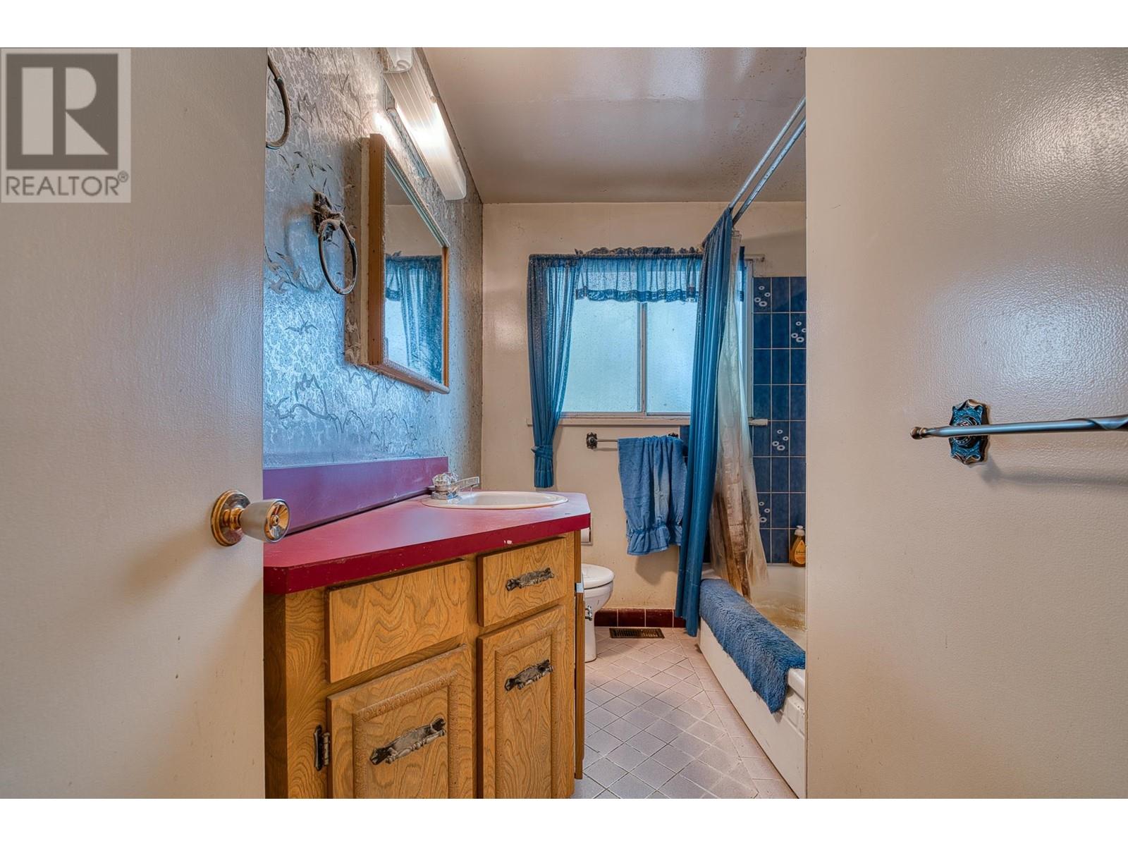 1124 Luxton Square, Coquitlam, British Columbia  V3J 5E1 - Photo 17 - R3007179