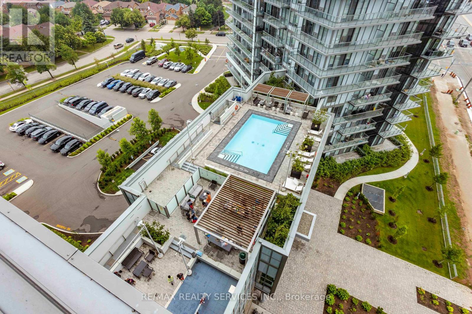 1106 - 4675 Metcalfe Avenue, Mississauga, Ontario  L5M 0Z8 - Photo 2 - W12174468