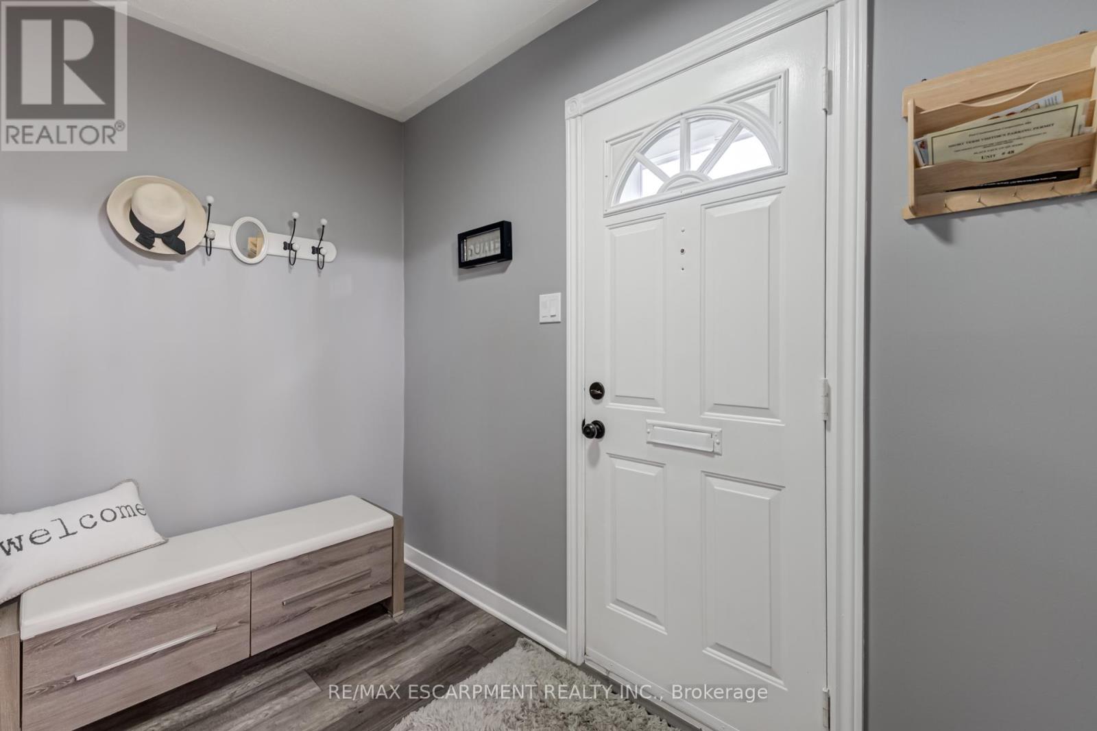 Property at 48 - 2825 GANANOQUE DRIVE image 3