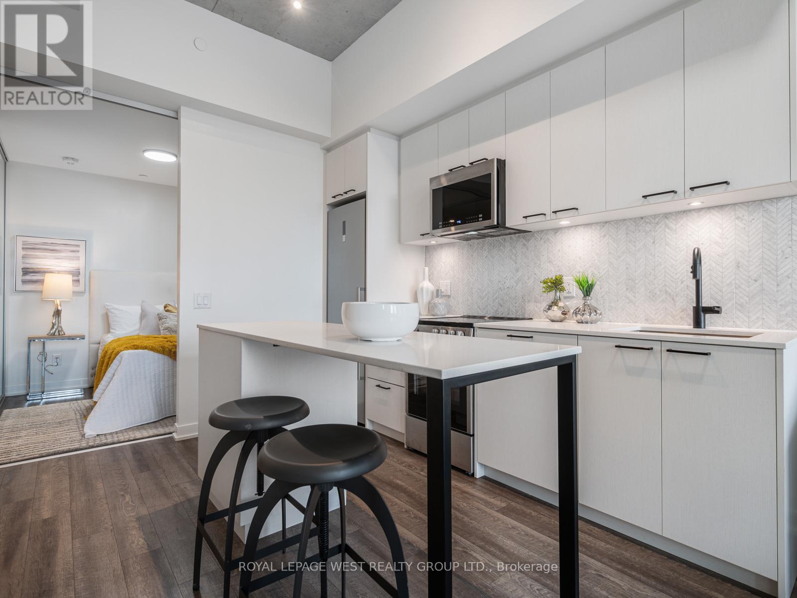 713 - 1808 St. Clair Avenue W, Toronto, Ontario  M6N 1J5 - Photo 11 - W12174514