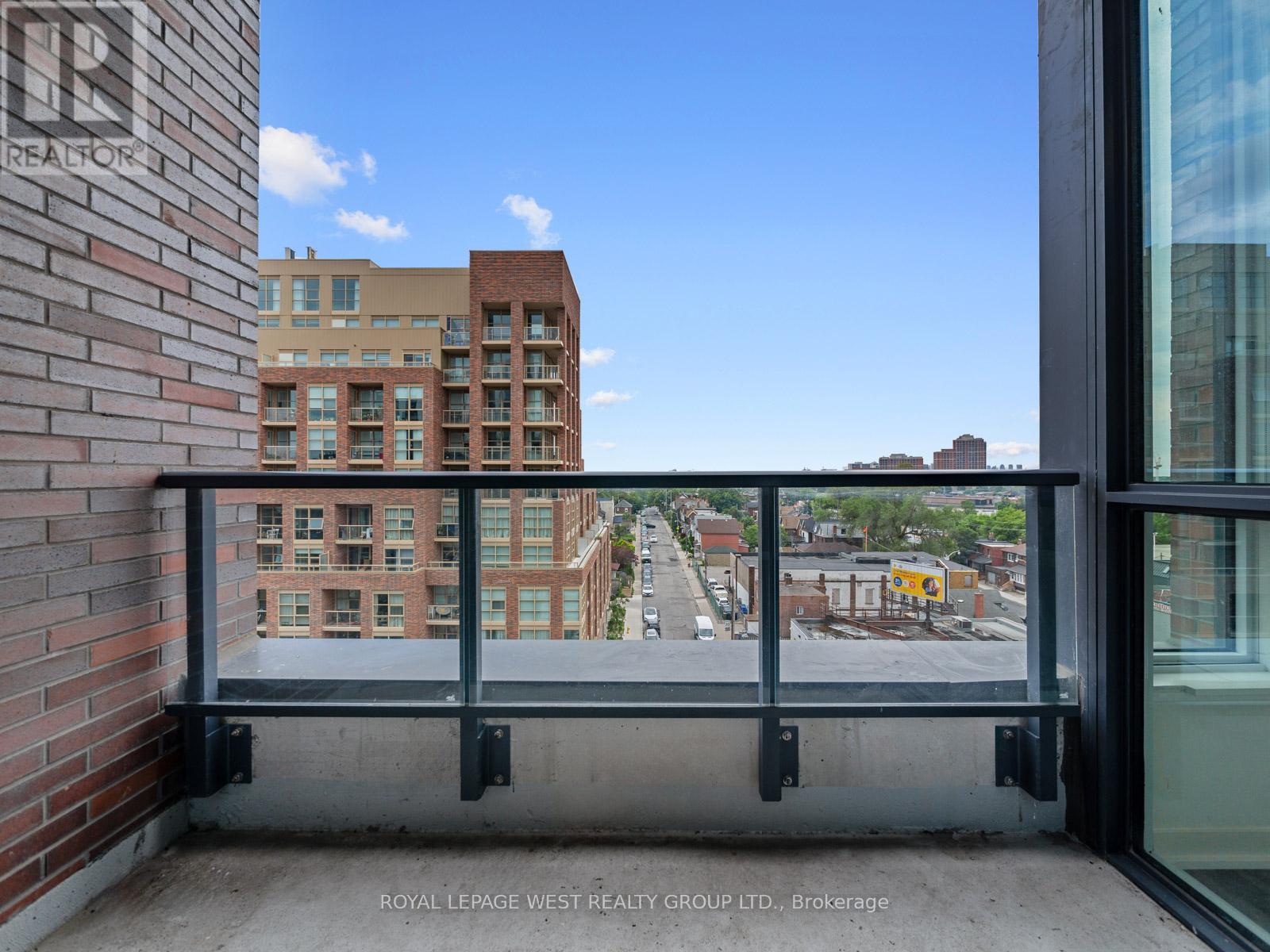 713 - 1808 St. Clair Avenue W, Toronto, Ontario  M6N 1J5 - Photo 23 - W12174514