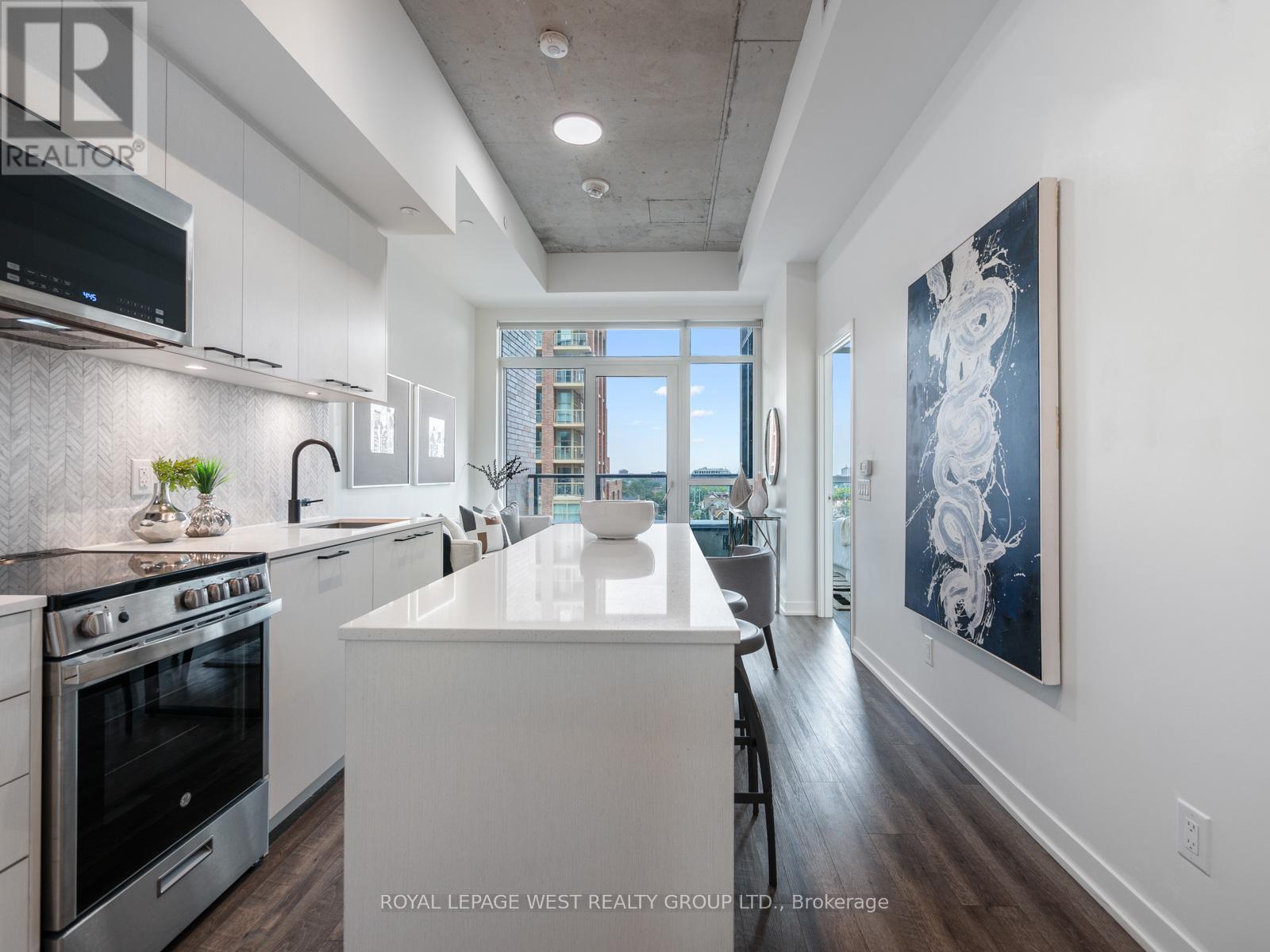 713 - 1808 St. Clair Avenue W, Toronto, Ontario  M6N 1J5 - Photo 8 - W12174514