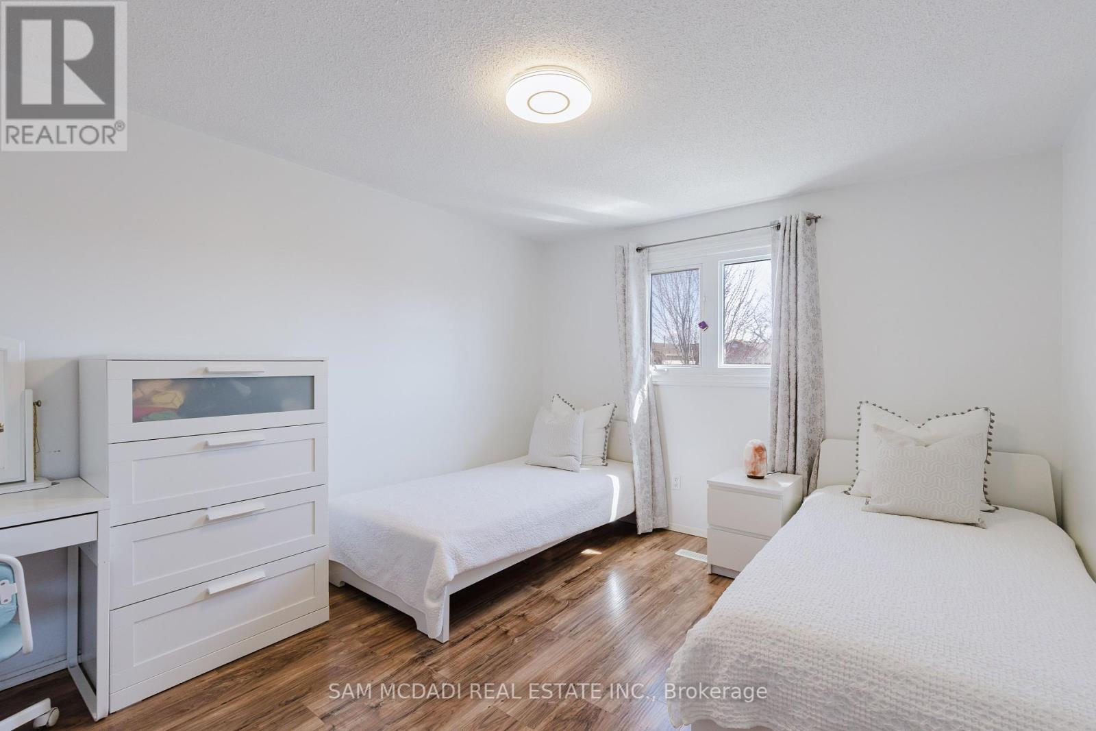 522 Roseheath Drive, Milton, Ontario  L9T 4V6 - Photo 18 - W12174531
