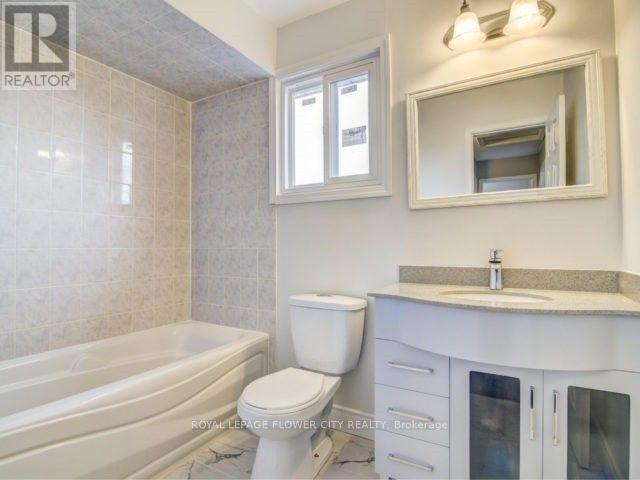 16 Ecclestone Drive, Brampton, Ontario  L6X 3L6 - Photo 12 - W12174534