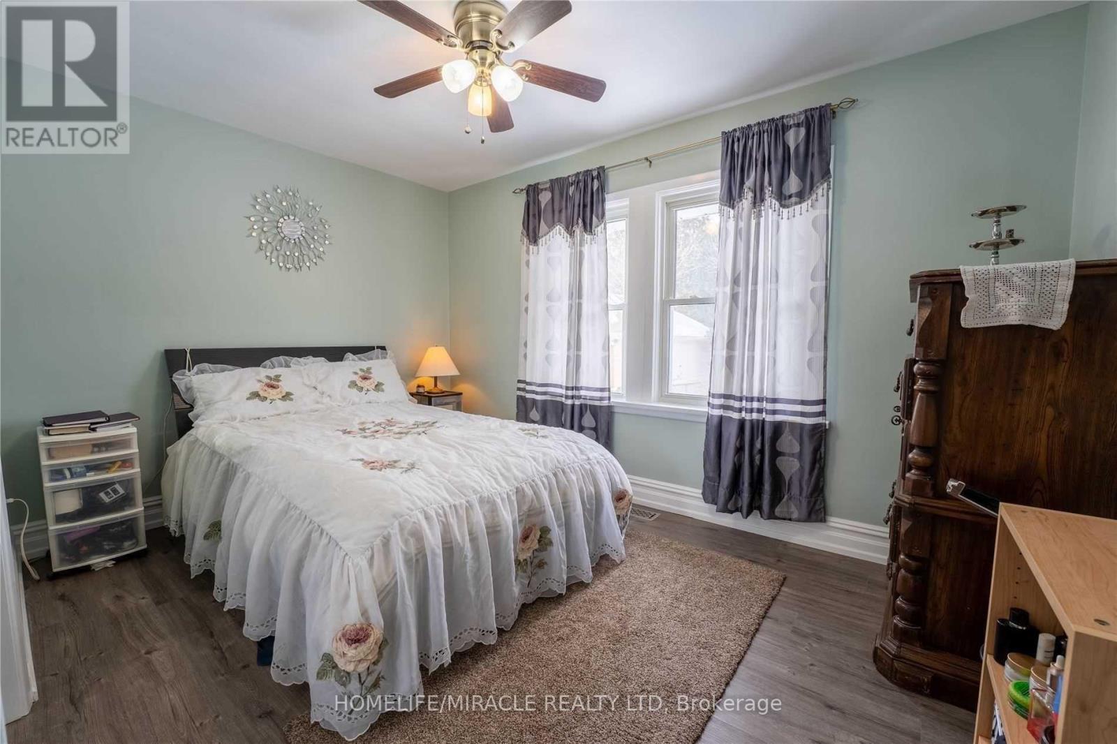 606 Ross Street, London East, Ontario  N5Y 3V7 - Photo 12 - X12174481