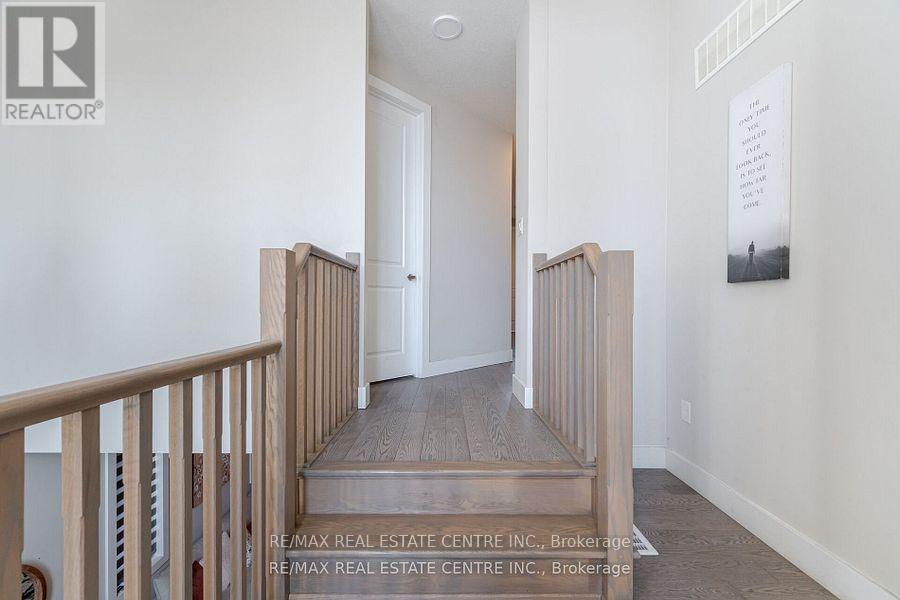 204 Forest Creek Drive, Kitchener, Ontario  N2P 2R3 - Photo 19 - X12174512