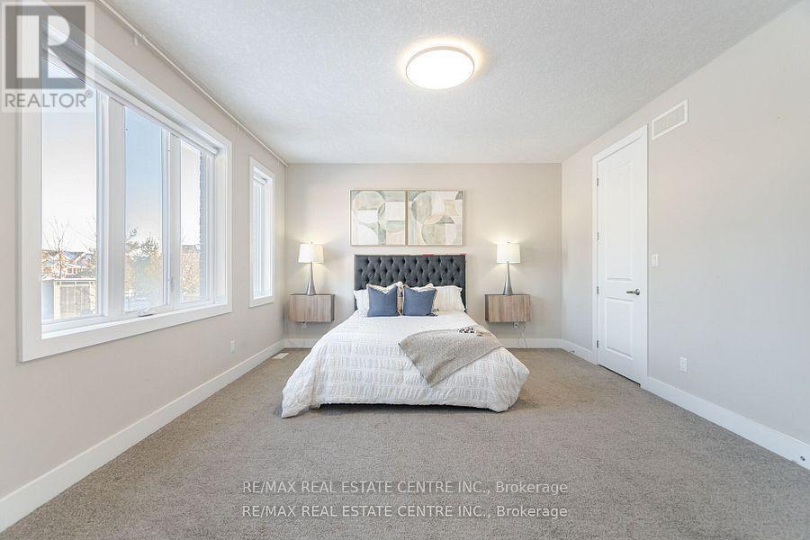 204 Forest Creek Drive, Kitchener, Ontario  N2P 2R3 - Photo 21 - X12174512