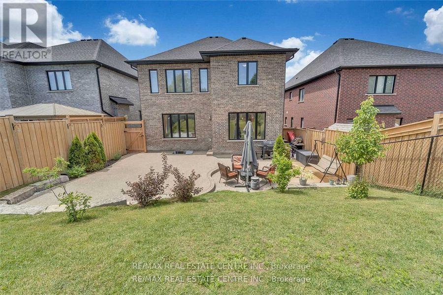 204 Forest Creek Drive, Kitchener, Ontario  N2P 2R3 - Photo 36 - X12174512