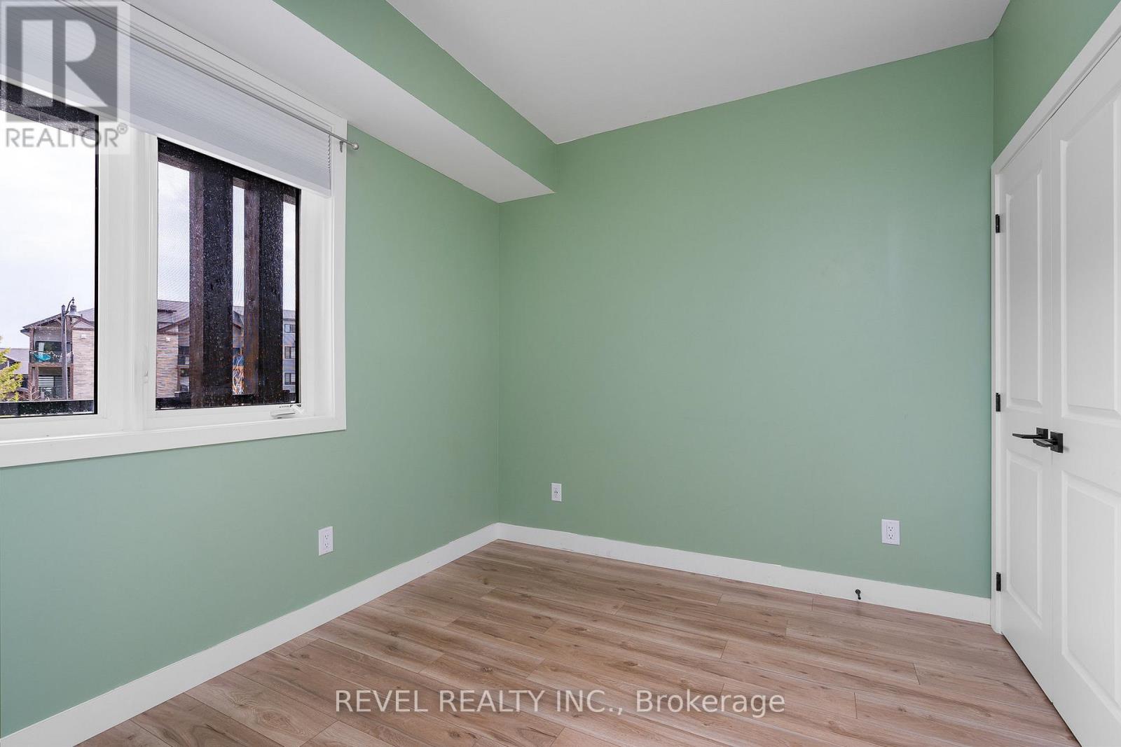 204 - 18 Beckwith Lane, Blue Mountains, Ontario  L9Y 3B6 - Photo 11 - X12174524