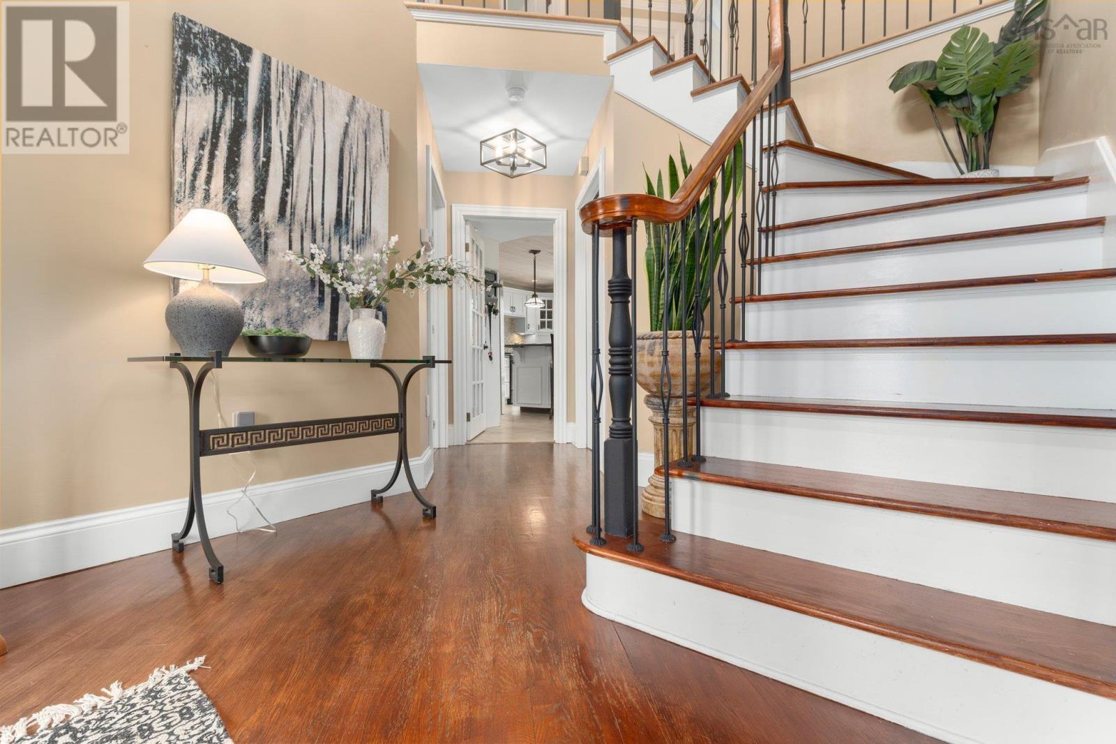 Property at 39 Canfield Court image 3