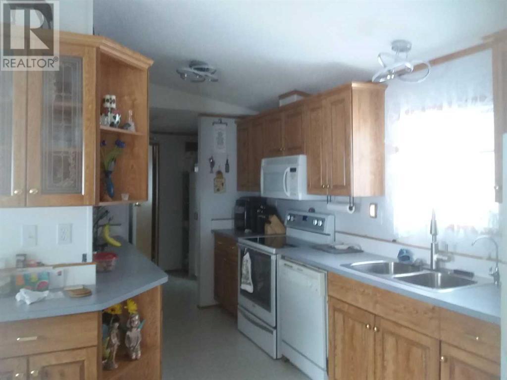 18 Birchwood Country Condos, Rural Brazeau County, Alberta  T0C 1W0 - Photo 14 - A2207888