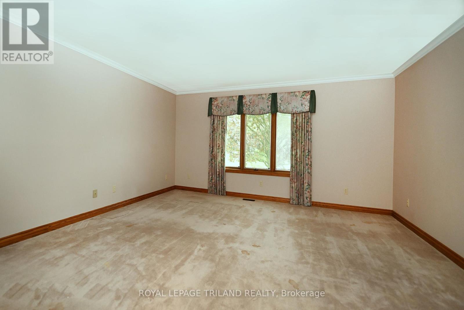 6 Sifton Street, Dutton/dunwich (Wallacetown), Ontario  N0L 2M0 - Photo 22 - X12174554