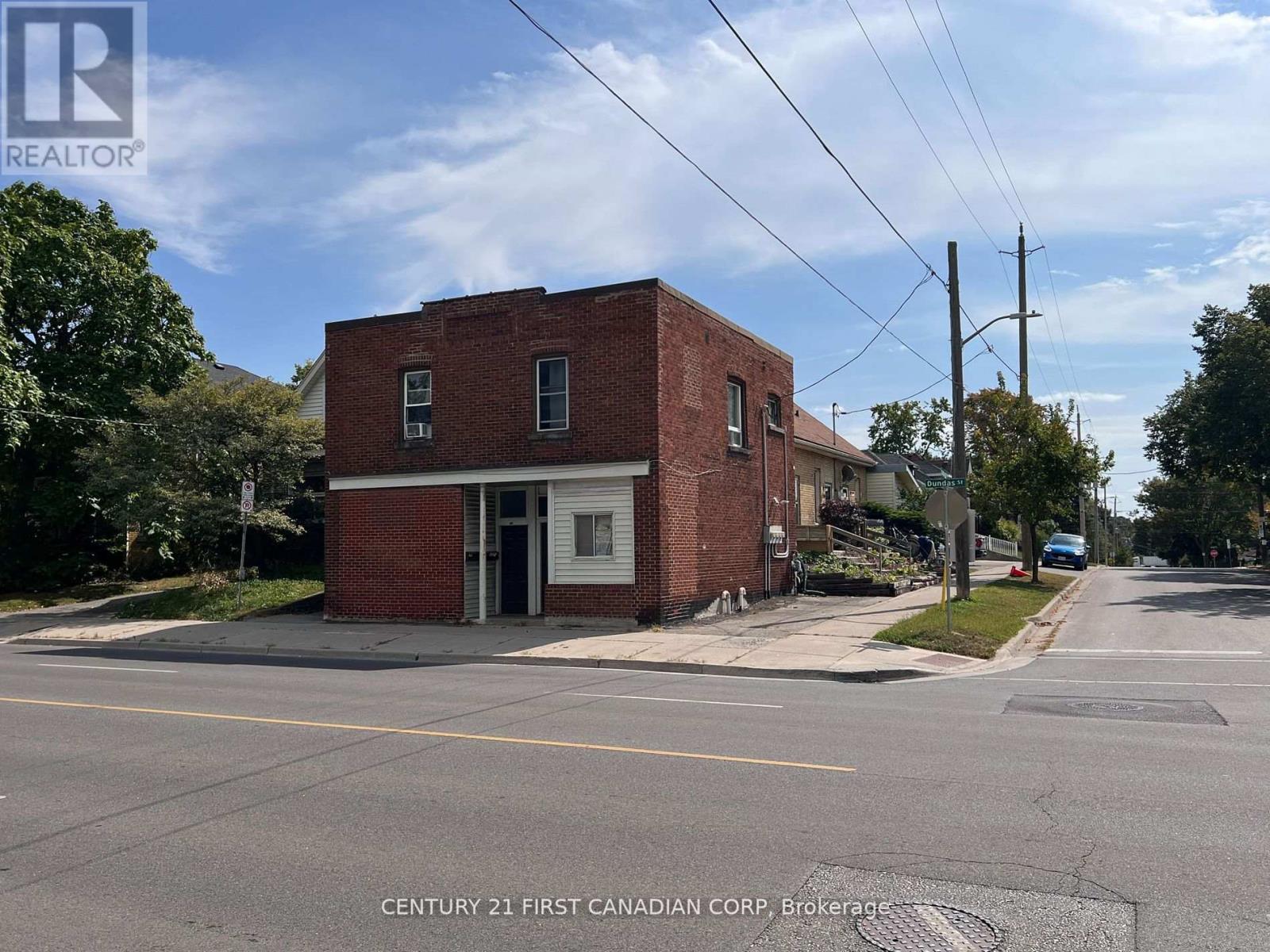 Photo 3 of 13 for 1267 Dundas Street