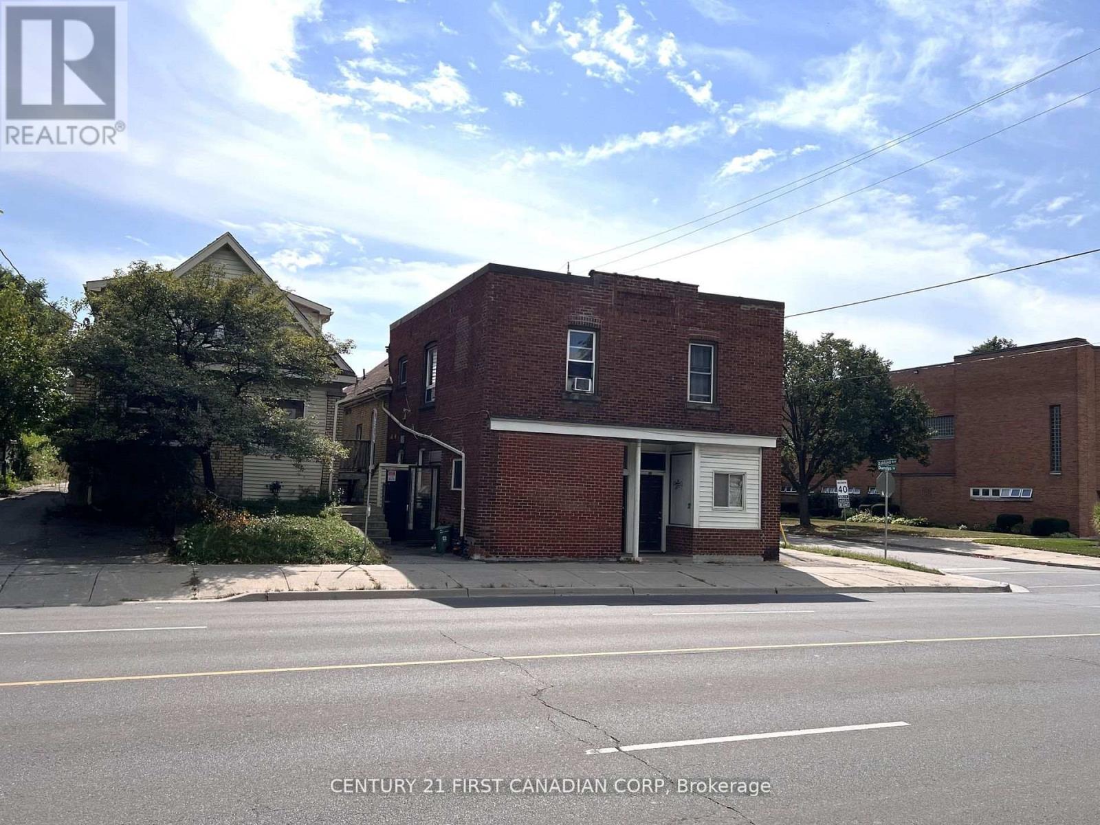 1267 Dundas Street, London East, Ontario  N5W 3B3 - Photo 5 - X12174559