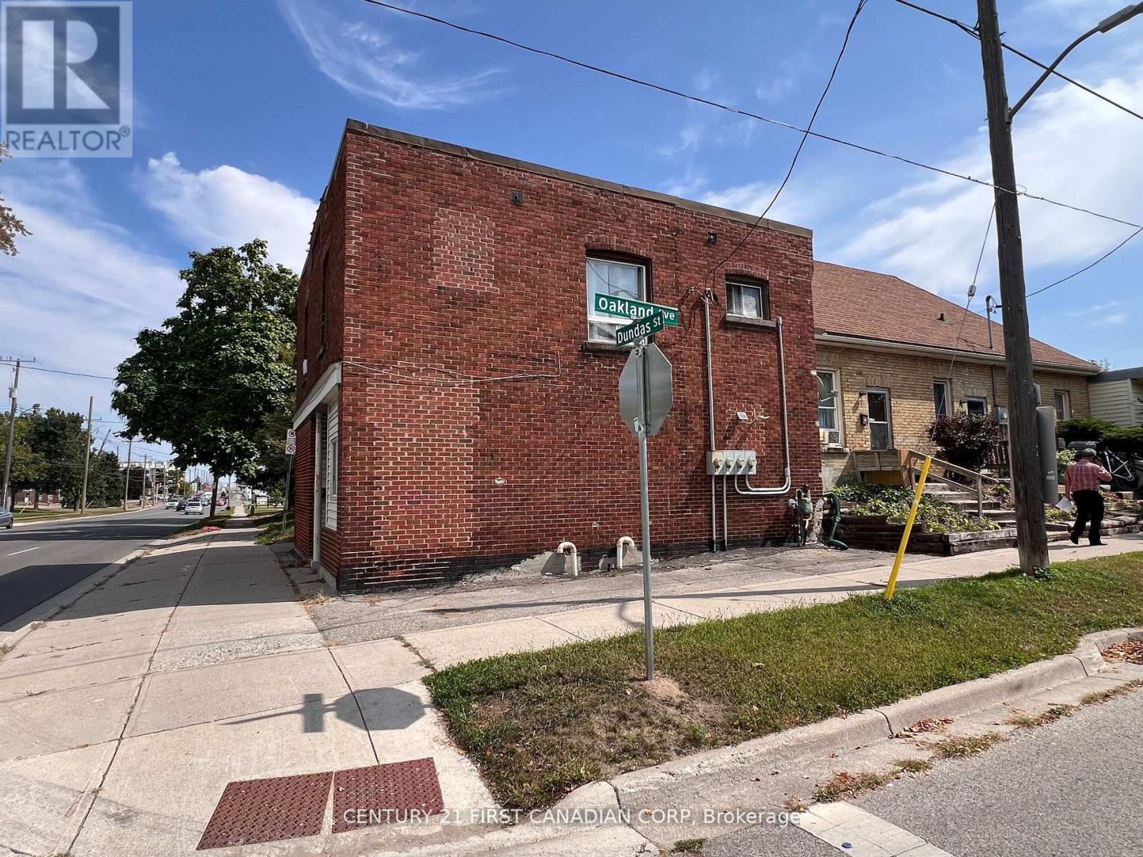 Photo 6 of 13 for 1267 Dundas Street