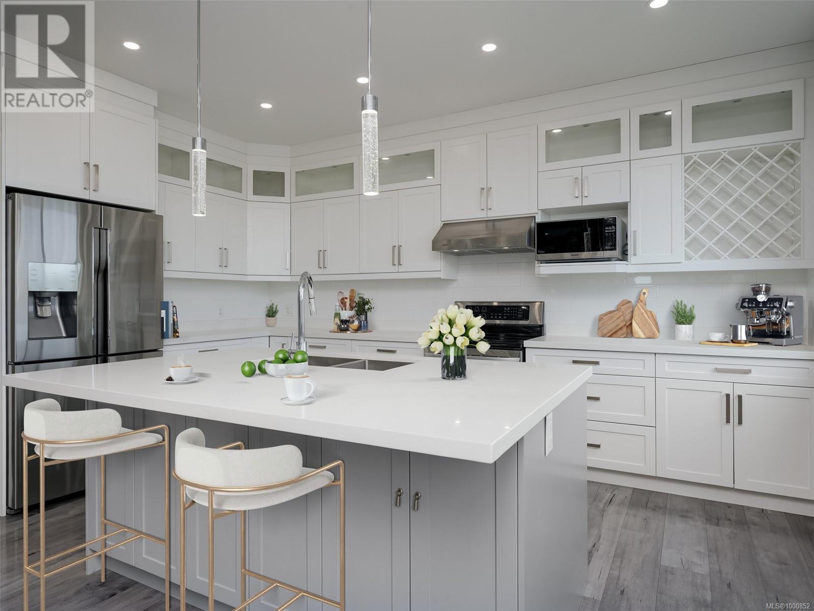 Property at 2362 Azurite Cres image 3