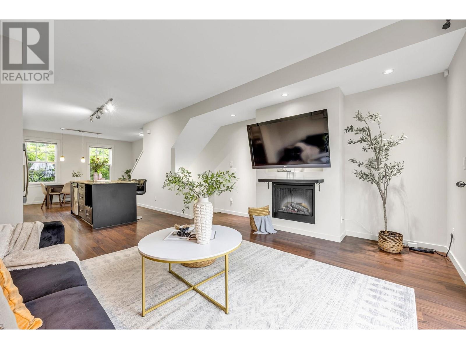 Property at 98 688 EDGAR AVENUE image 1