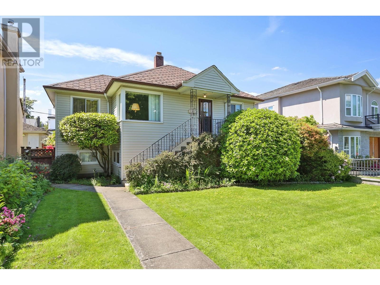4805 INVERNESS STREET, Vancouver, British Columbia