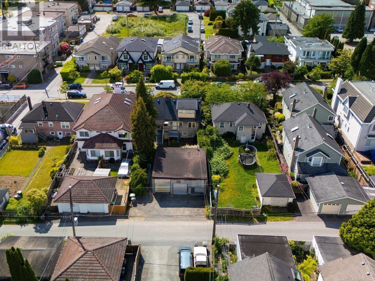 8510 Montcalm Street, Vancouver, British Columbia  V6P 4P7 - Photo 27 - R3007298