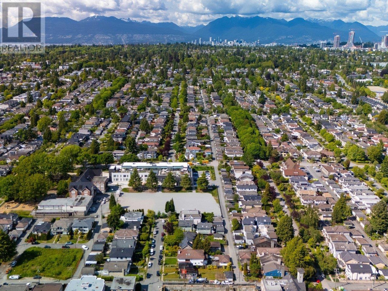 8510 Montcalm Street, Vancouver, British Columbia  V6P 4P7 - Photo 31 - R3007298