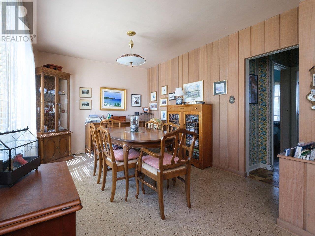 8510 Montcalm Street, Vancouver, British Columbia  V6P 4P7 - Photo 7 - R3007298