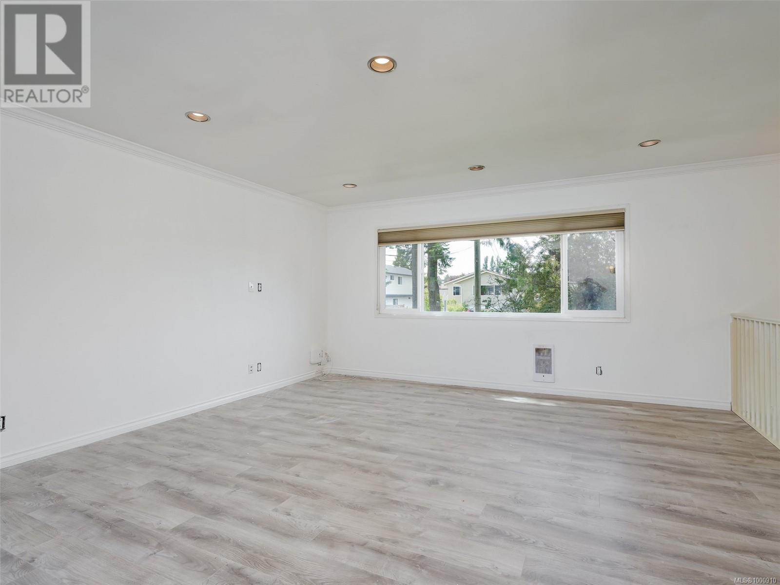 Property at 1604 San Juan Ave image 3